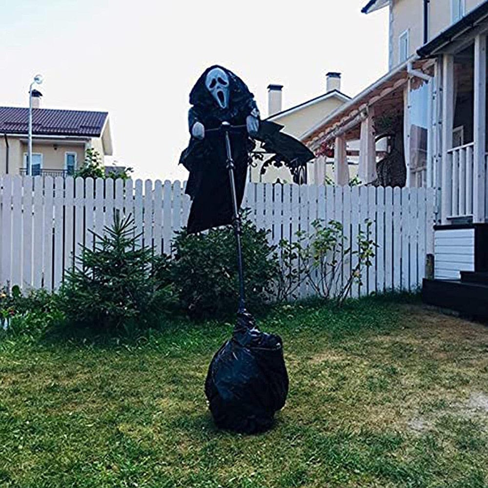 Halloween Ghostface Scream Scarecrow